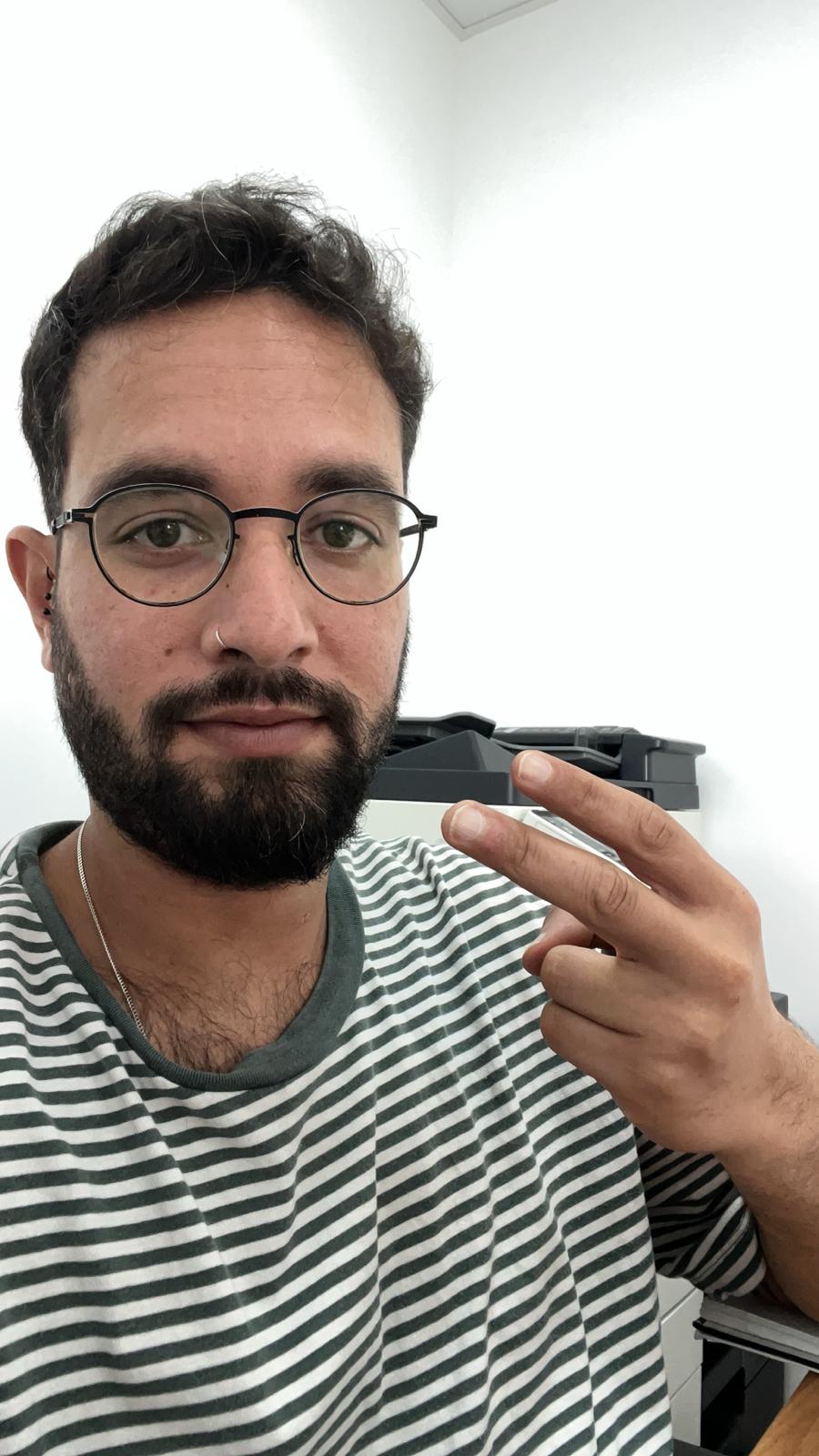 תמונת מטופל מרוצה 4 מתוך אלפי מטופלי המרפאה